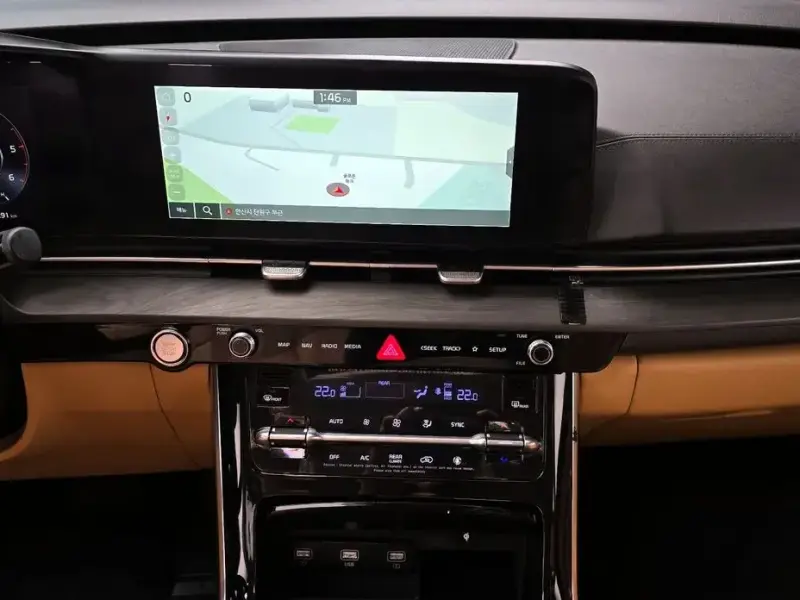 2022 Kia Carnival с пробегом 56 291 км