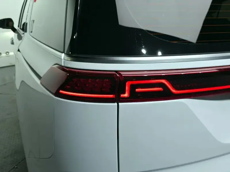 2022 Kia Carnival с пробегом 56 291 км