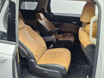 2021 Kia Carnival с пробегом 51 522 км