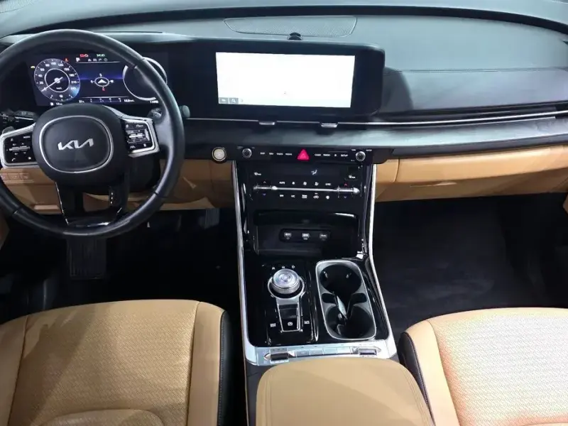 2022 Kia Carnival с пробегом 11 448 км