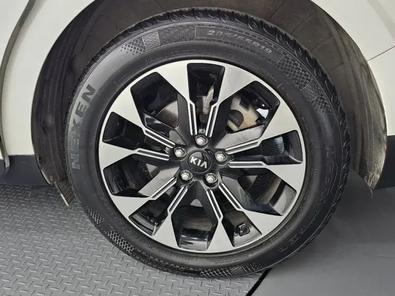 2021 Kia Carnival с пробегом 51 522 км