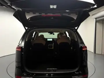 2022 Kia Carnival с пробегом 11 448 км