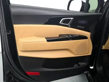 2022 Kia Carnival с пробегом 11 448 км