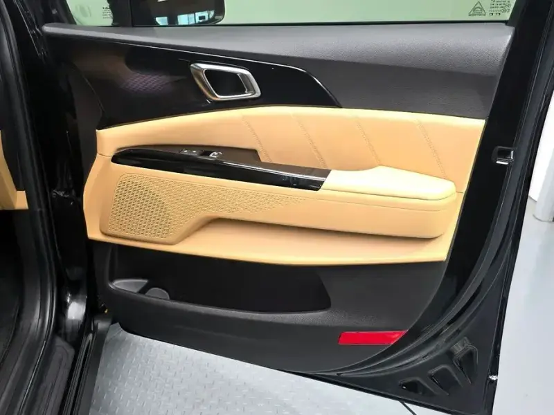 2022 Kia Carnival с пробегом 11 448 км