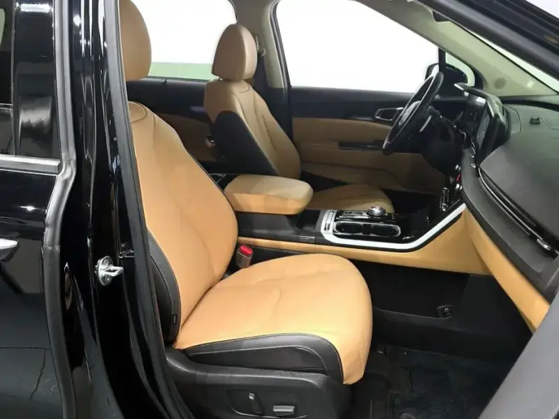 2022 Kia Carnival с пробегом 11 448 км