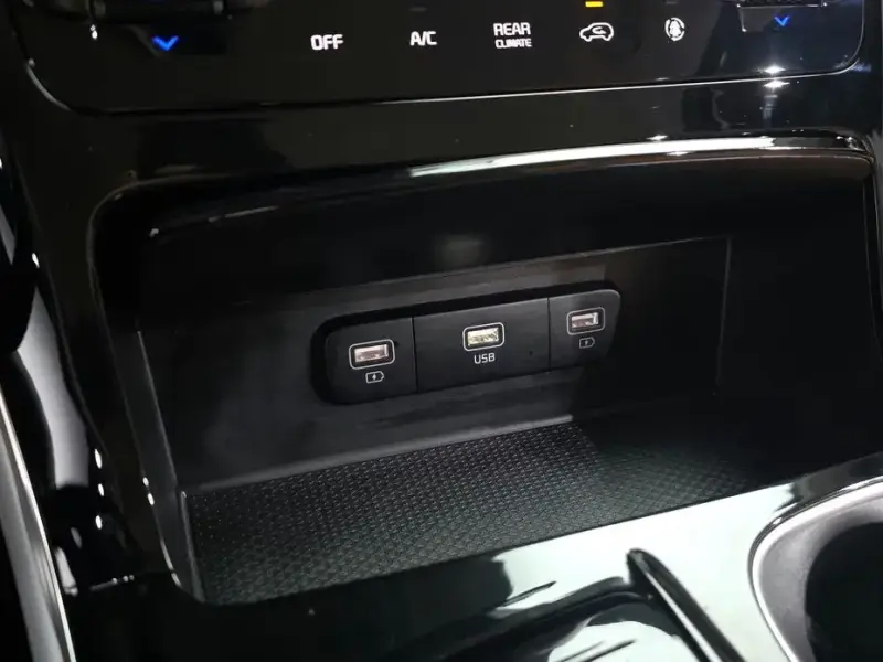 2022 Kia Carnival с пробегом 11 448 км