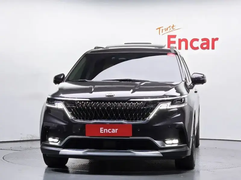 2021 Kia Carnival с пробегом 56 701 км