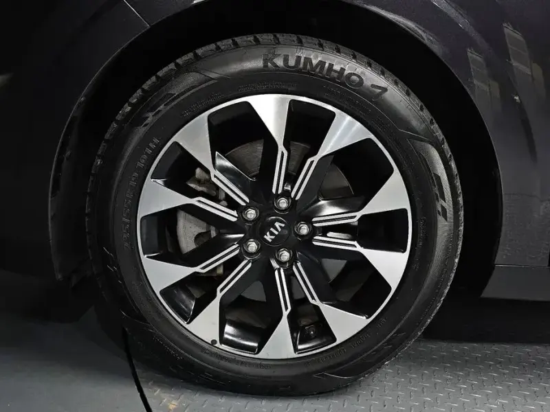 2021 Kia Carnival с пробегом 56 701 км