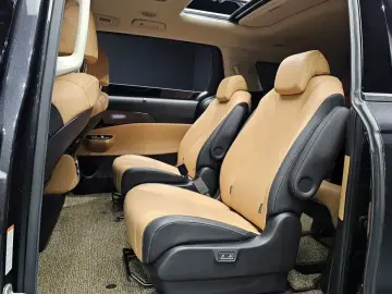 2021 Kia Carnival с пробегом 56 701 км