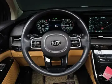 2021 Kia Carnival с пробегом 56 701 км