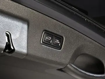 2021 Kia Carnival с пробегом 56 701 км