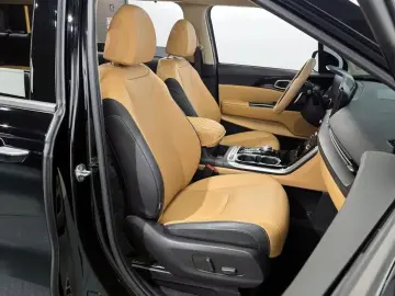 2021 Kia Carnival с пробегом 37 028 км