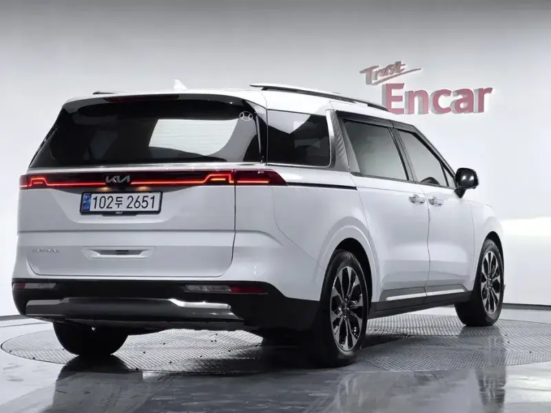 2022 Kia Carnival с пробегом 117 552 км