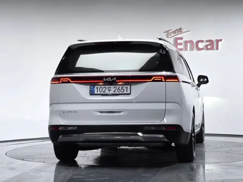 2022 Kia Carnival с пробегом 117 552 км