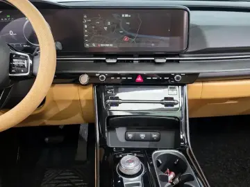 2021 Kia Carnival с пробегом 37 028 км