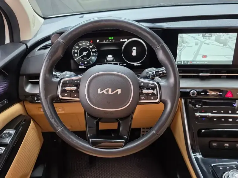 2022 Kia Carnival с пробегом 117 552 км