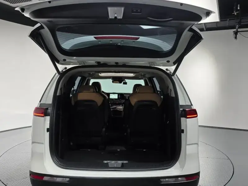 2022 Kia Carnival с пробегом 117 552 км