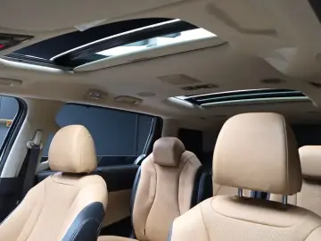 2022 Kia Carnival с пробегом 12 768 км