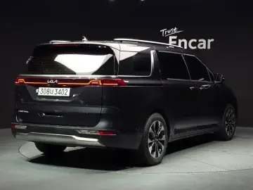 2022 Kia Carnival с пробегом 78 125 км