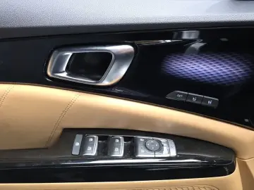 2022 Kia Carnival с пробегом 12 768 км