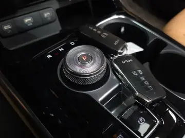 2022 Kia Carnival с пробегом 78 125 км