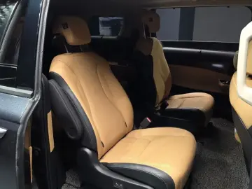 2022 Kia Carnival с пробегом 78 125 км