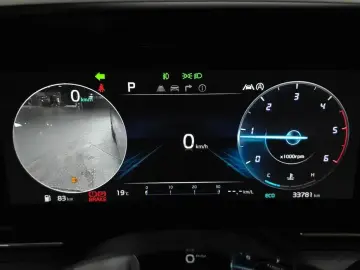 2023 Kia Carnival с пробегом 33 781 км