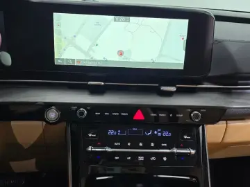 2023 Kia Carnival с пробегом 33 781 км