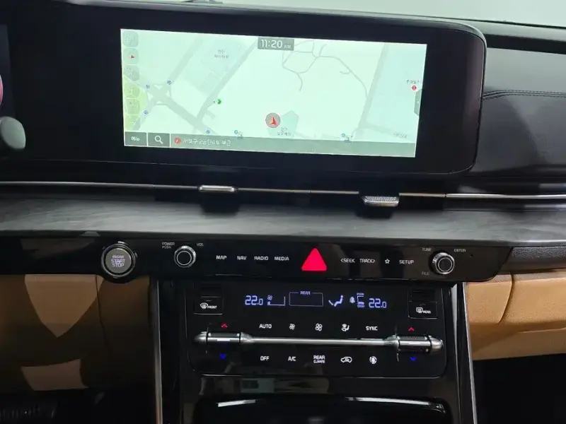 2023 Kia Carnival с пробегом 33 781 км
