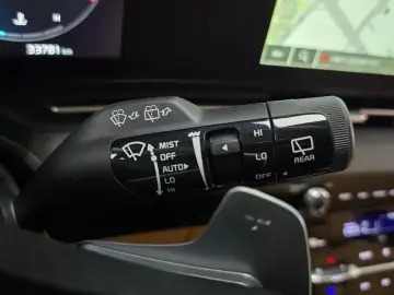 2023 Kia Carnival с пробегом 33 781 км