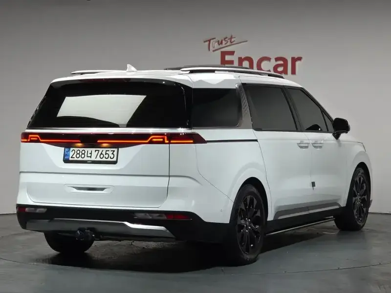 2021 Kia Carnival с пробегом 74 383 км