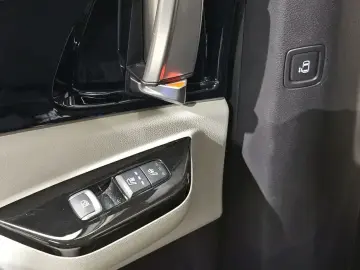 2023 Kia Carnival с пробегом 46 880 км