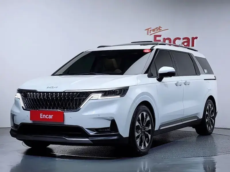 2023 Kia Carnival с пробегом 137 091 км