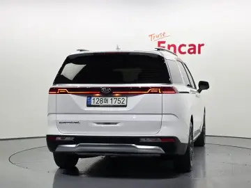 2021 Kia Carnival с пробегом 75 599 км