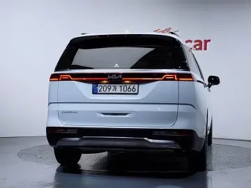 2023 Kia Carnival с пробегом 137 091 км
