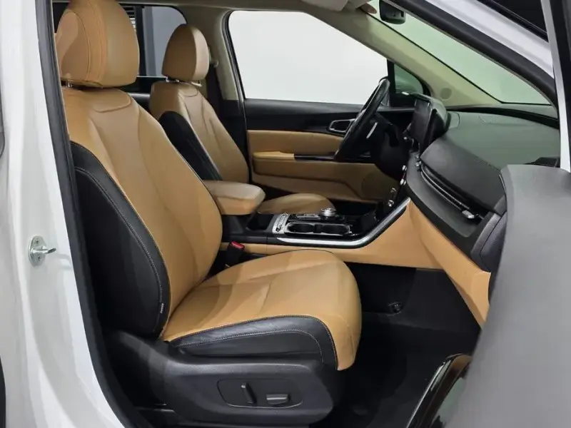 2021 Kia Carnival с пробегом 75 599 км