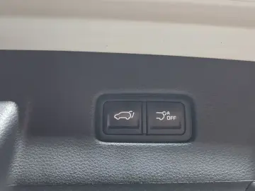 2023 Kia Carnival с пробегом 137 091 км