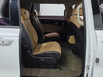 2021 Kia Carnival с пробегом 85 679 км
