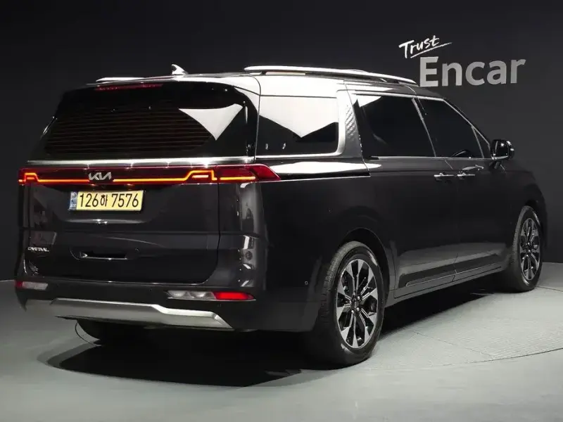 2022 Kia Carnival с пробегом 87 739 км