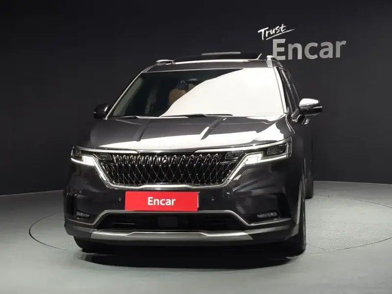 2022 Kia Carnival с пробегом 87 739 км