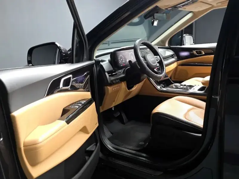 2022 Kia Carnival с пробегом 87 739 км