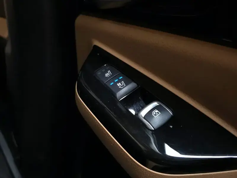 2022 Kia Carnival с пробегом 87 739 км