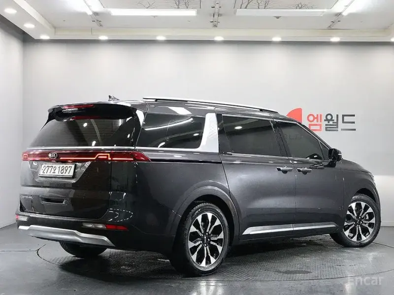 2021 Kia Carnival с пробегом 184 647 км