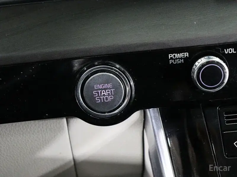 2021 Kia Carnival с пробегом 184 647 км
