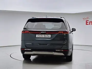 2021 Kia Carnival с пробегом 29 248 км