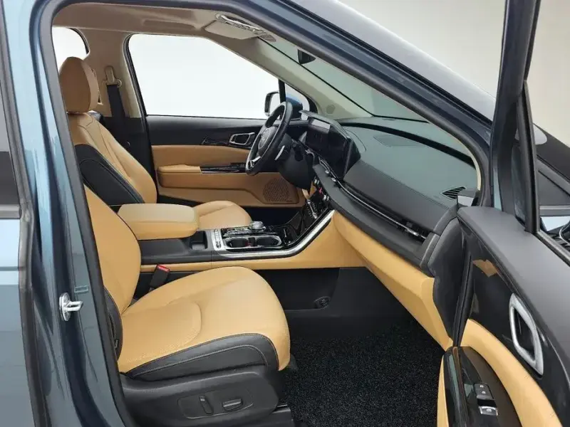 2021 Kia Carnival с пробегом 29 248 км