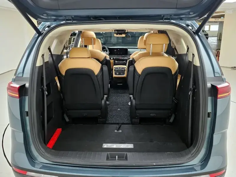 2021 Kia Carnival с пробегом 29 248 км