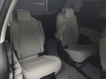 2022 Kia Carnival с пробегом 154 523 км