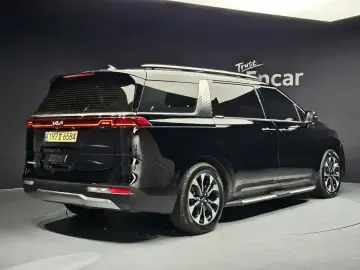 2022 Kia Carnival с пробегом 63 429 км