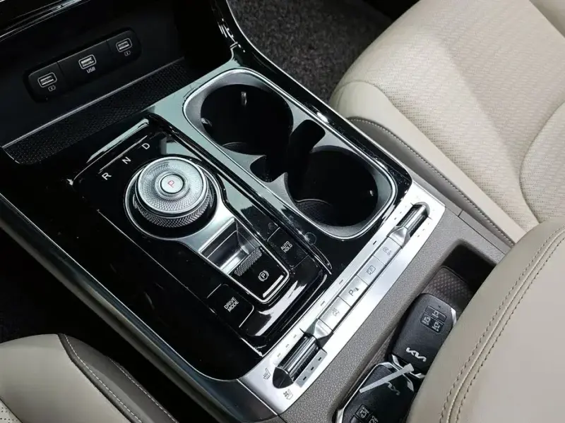 2022 Kia Carnival с пробегом 63 429 км